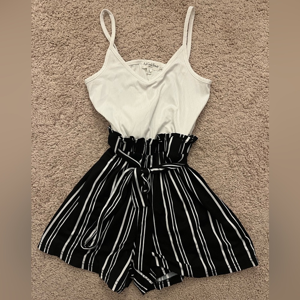 Full Circle Trends Girls Romper Size S